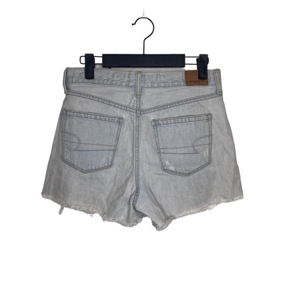American Eagle Womens Shorts Size 2 Mom Short Light Wash Denim Jean Blue - Picture 2 of 15